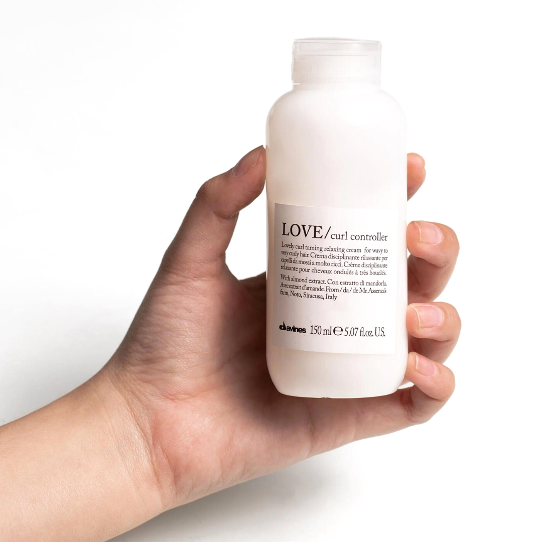 Crema para Peinar Anti-Frizz Davines LOVE CURL Curl Controller para Cabellos Ondulados, muy Rizados o Rebeldes 150ml - Imagen 2